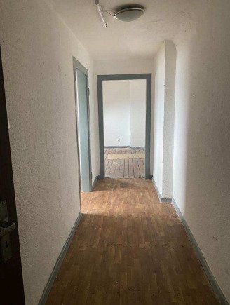 Investmentpaket mit Potenzial – 2 Gewerbeeinheiten, 1 Wohnung & 1 Dachausbaufläche