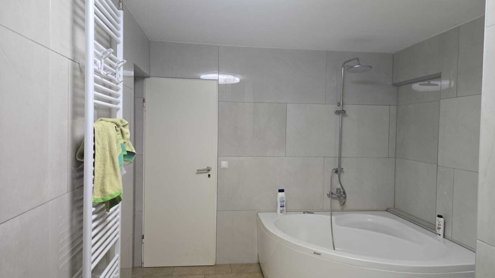 Monteurhaus mit 25 Zimmern und 2 Anbauwohnungen in Essen-Dellwig – Renditeobjekt mit stabile Mieteinnahmen