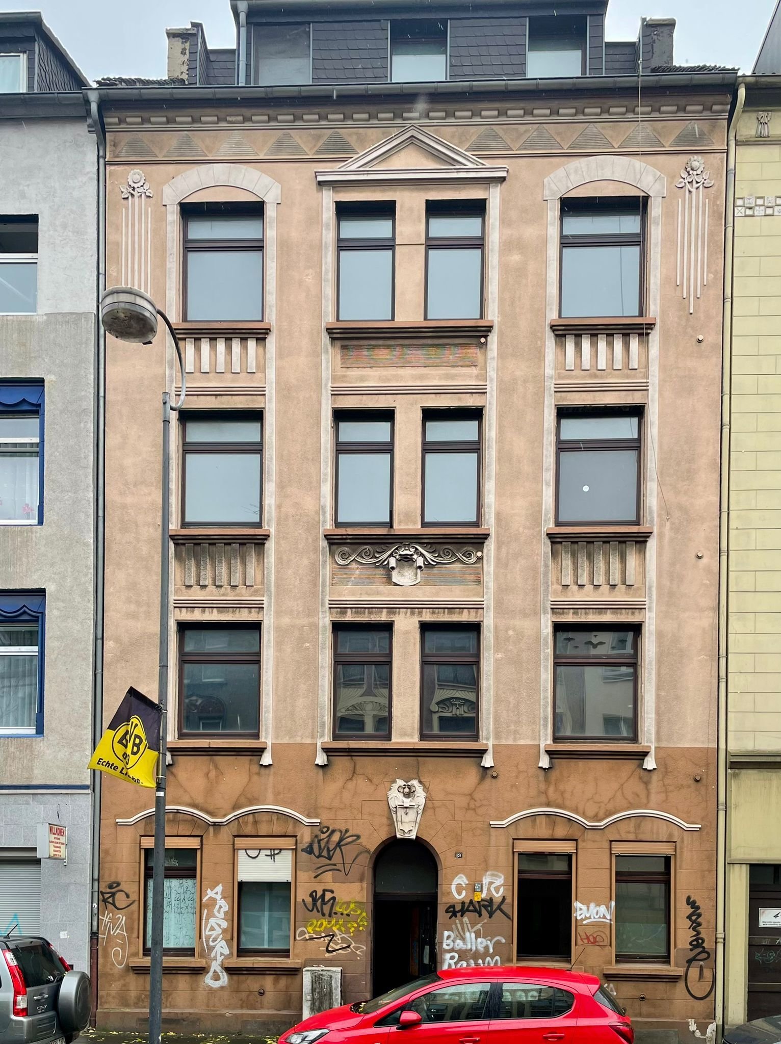 Dortmund: Mehrfamilienhaus im Norden Dortmunds 